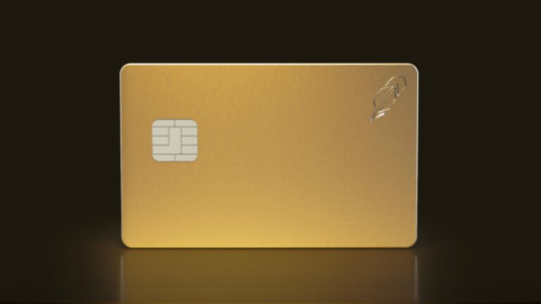 Read more about the article Robinhood Gold Card: The New Everything Cash Back Credit Card?