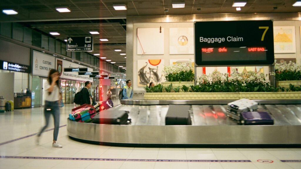 Best airline credit cards for free checked bags